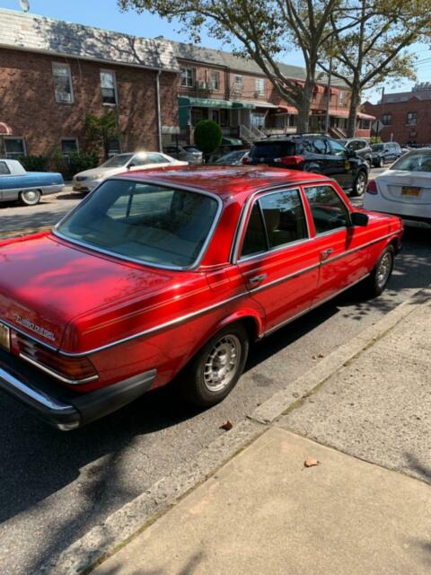 1985 Mercedes-Benz 300-Series - photo 2