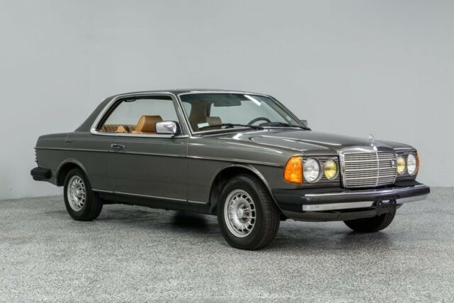 1985 Mercedes-Benz 300-Series - photo 10