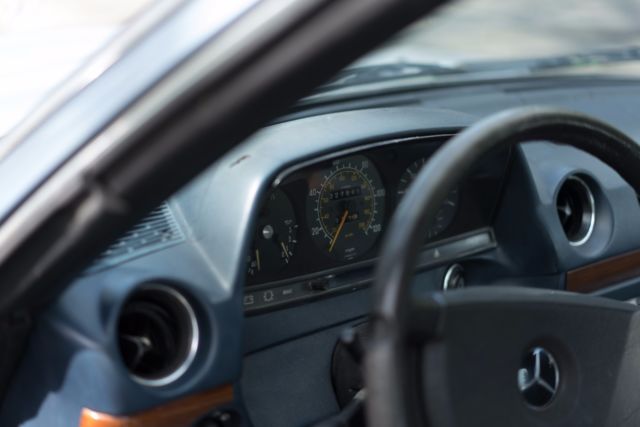 1985 Mercedes-Benz 300-Series - photo 8