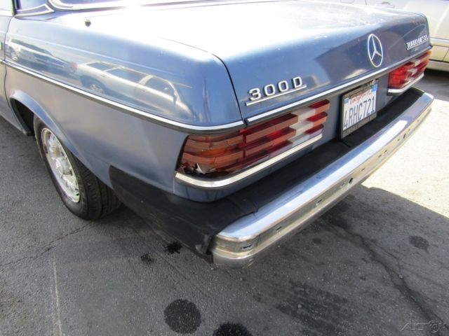 1985 Mercedes-Benz 300-Series 4 Dr Turbodiesel - photo 9