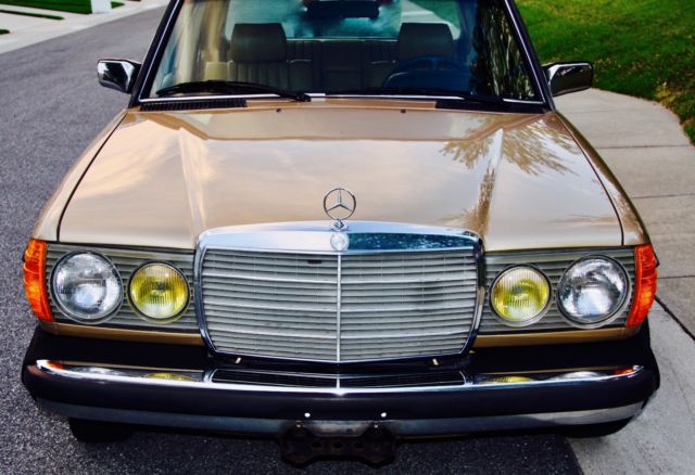 1985 Mercedes-Benz 300-Series - photo 7