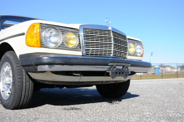 1985 Mercedes-Benz 300-Series - photo 3