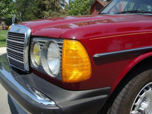 1985 Mercedes-Benz 300-Series - photo 7