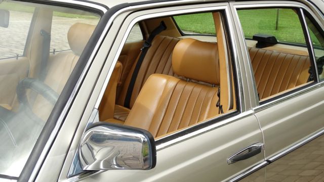 1985 Mercedes-Benz 300-Series FACTORY LEATHER - photo 11