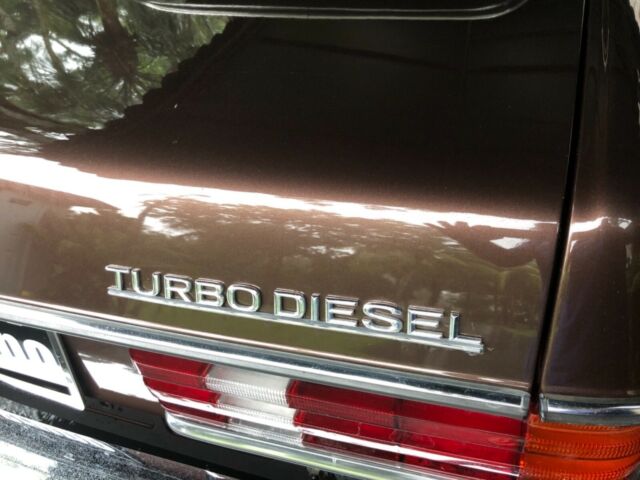 1985 Mercedes-Benz 300-Series 300D Turbo Diesel - photo 3