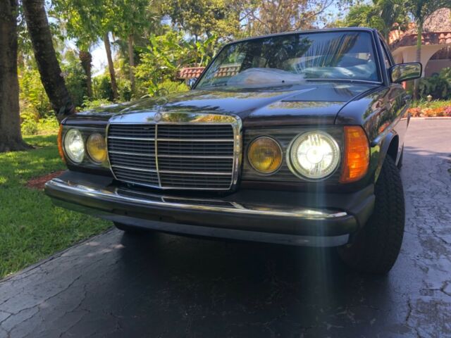 1985 Mercedes-Benz 300-Series 300D Turbo Diesel - photo 8