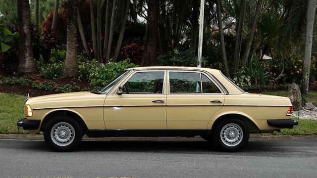 1985 Mercedes-Benz 300-Series SEE FULL DESCRIPTION BELOW - photo 2