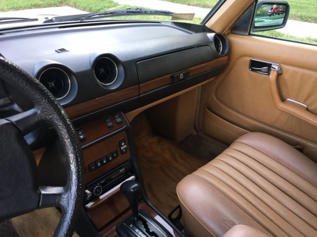 1985 Mercedes-Benz 300-Series - photo 9
