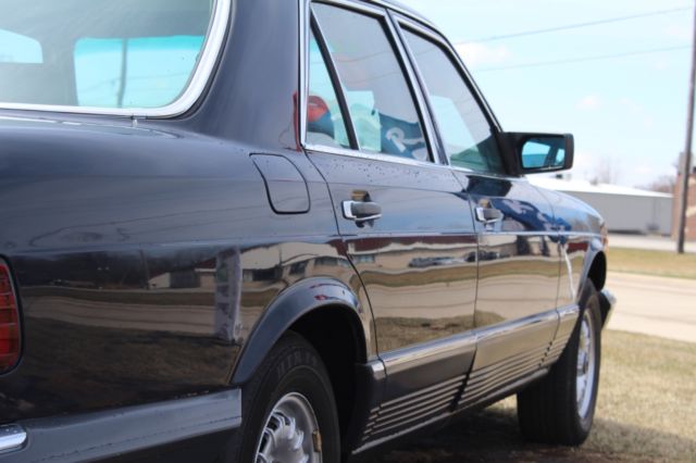 1985 Mercedes-Benz 300-Series Base Sedan 4-Door - photo 12