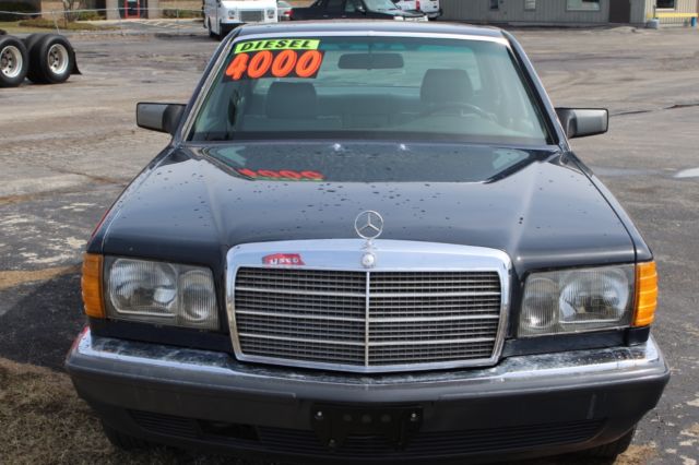 1985 Mercedes-Benz 300-Series Base Sedan 4-Door - photo 5