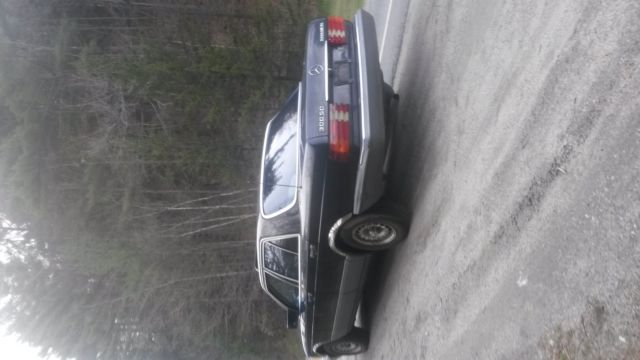 1985 Mercedes-Benz 300-Series - photo 2