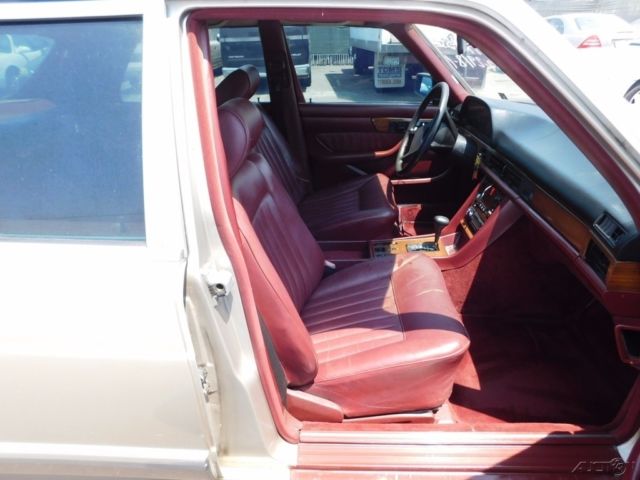 1985 Mercedes-Benz 300-Series 4 Dr Turbodiesel - photo 11