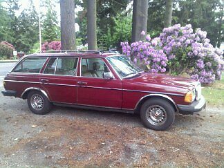 1985 Mercedes-Benz 300TD Base Wagon 4-Door 3.0L 1985 Mercedes-Benz 300-Series 300TD