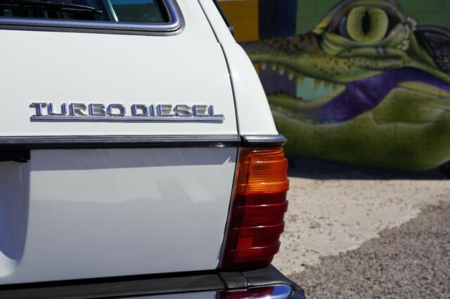1985 Mercedes-Benz 300-Series - photo 4