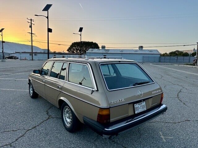 1985 Mercedes-Benz 300-Series - photo 11