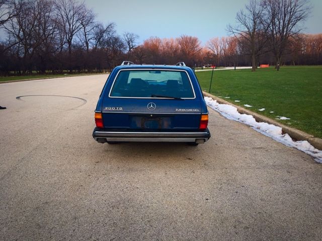 1985 Mercedes-Benz 300-Series - photo 2