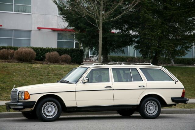 1985 Mercedes-Benz 300-Series - photo 10