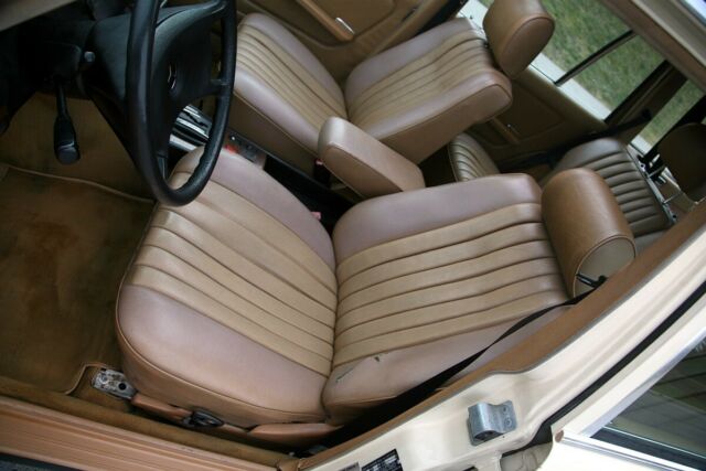 1985 Mercedes-Benz 300-Series - photo 13
