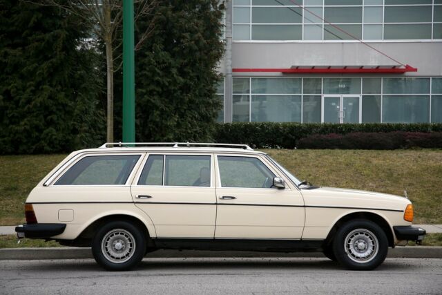 1985 Mercedes-Benz 300-Series - photo 3