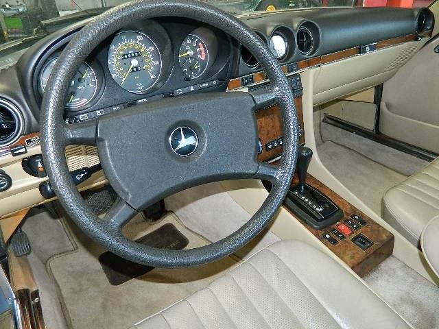 1985 Mercedes-Benz 300-Series 380 SL 2dr Convertible - photo 11