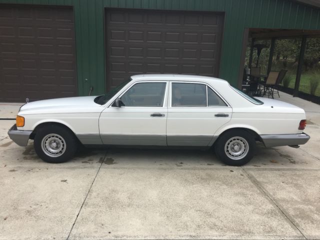 1985 Mercedes-Benz 380 SE Model 126 1985 Mercedes-Benz 300-Series yes