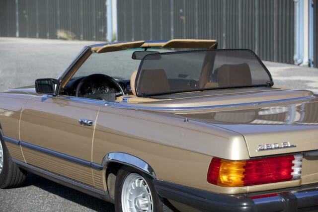 1985 Mercedes-Benz 300-Series 380SL - photo 11