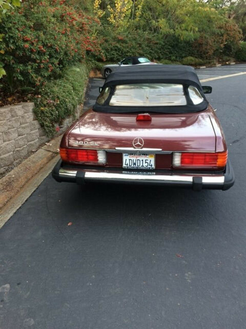 1985 Mercedes-Benz 300-Series 380 SL 2 Door Convertible - photo 11