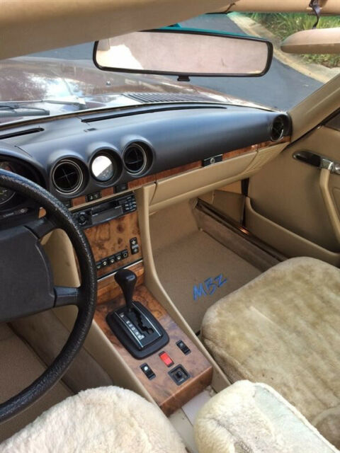1985 Mercedes-Benz 300-Series 380 SL 2 Door Convertible - photo 4