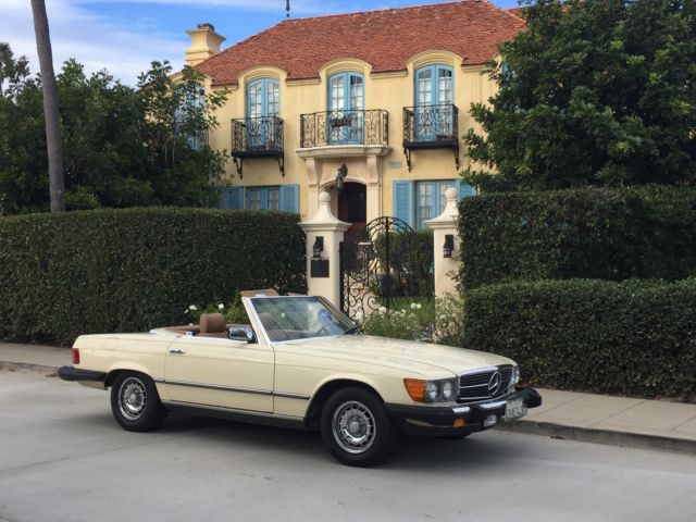 1985 Mercedes - Benz 380 SL Low milage original. 1985 Mercedes-Benz SL-Class