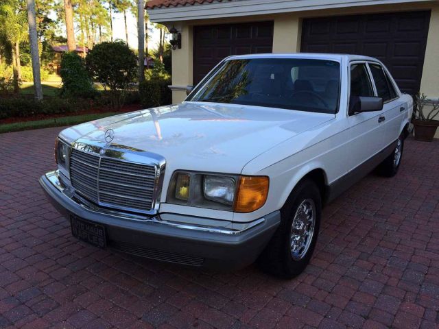 1985 Mercedes-Benz 300-Series