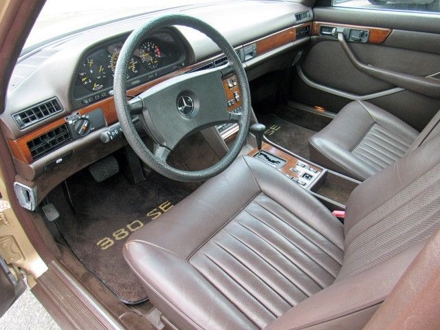 1985 Mercedes-Benz S-Class Sedan - photo 11