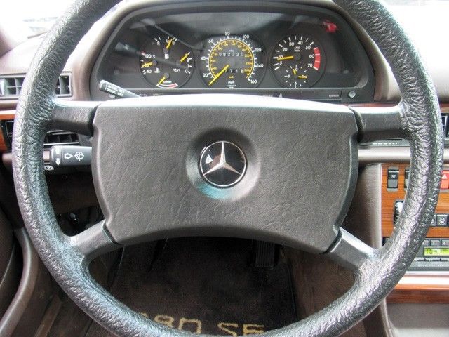 1985 Mercedes-Benz S-Class Sedan - photo 12