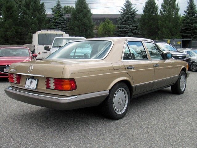 1985 Mercedes-Benz S-Class Sedan - photo 2
