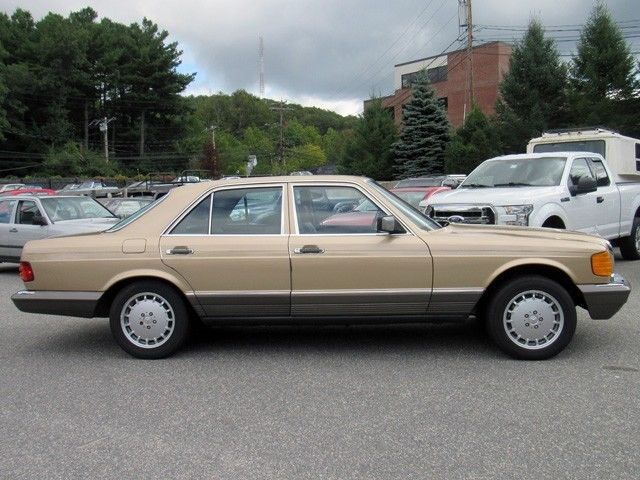 1985 Mercedes-Benz S-Class Sedan - photo 4