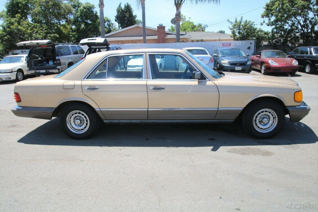 1985 Mercedes-Benz 300-Series 380 SE - photo 6