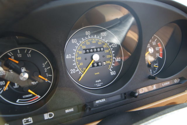 1985 Mercedes-Benz 300-Series Base Convertible 2-Door - photo 12