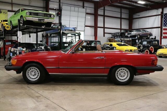 1985 Mercedes-Benz SL-Class -- - photo 2
