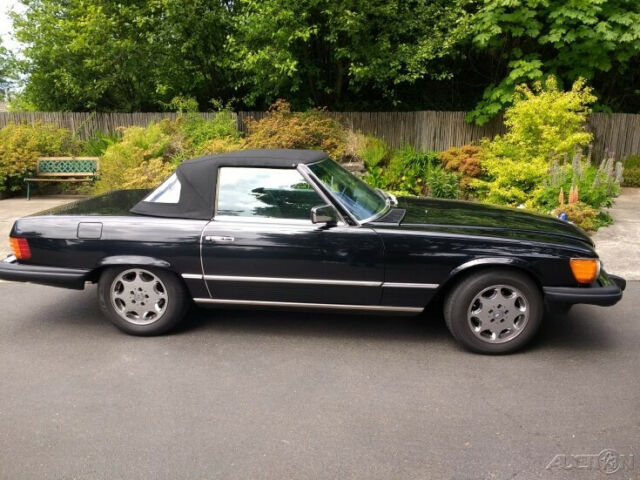 1985 Mercedes-Benz 300-Series All Steel 2 Dr Convertible - photo 11