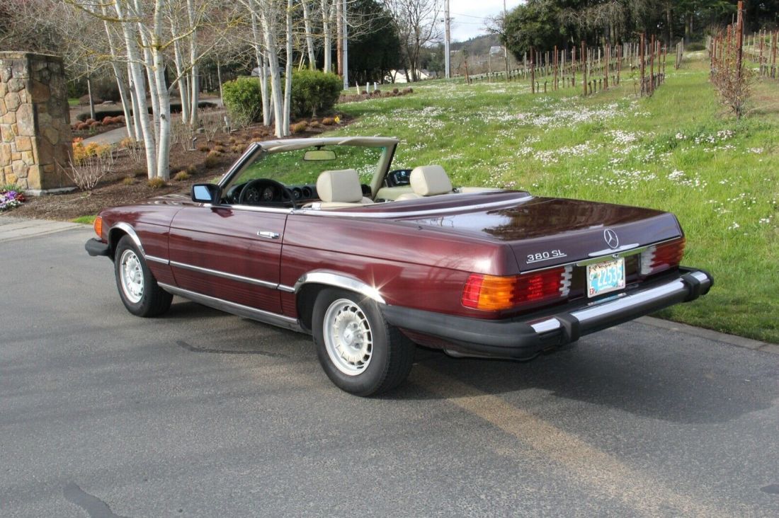 1985 Mercedes-Benz SL-Class 380SL Roadster. Cabernet color. Nice! VIDEO - photo 3