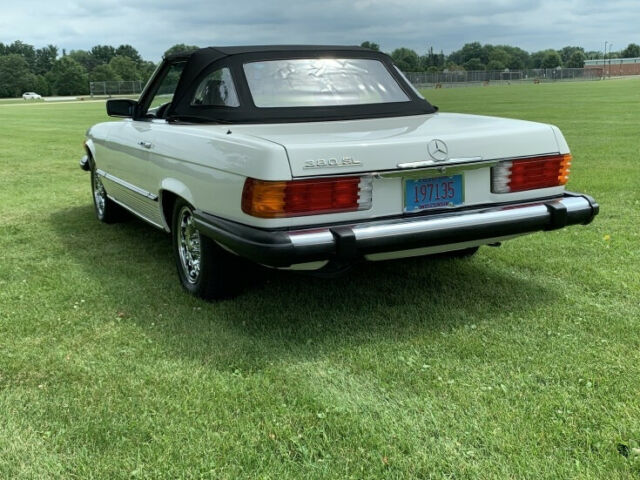 1985 Mercedes-Benz 300-Series - photo 9