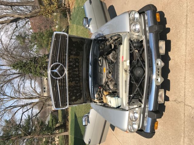 1985 Mercedes-Benz SL-Class 380 - photo 12