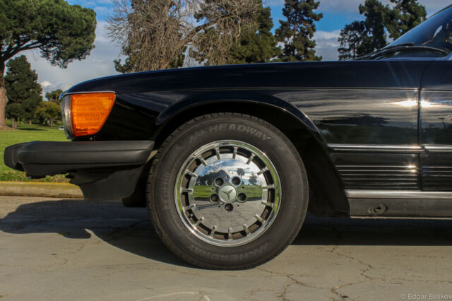 1985 Mercedes-Benz SL-Class - photo 8
