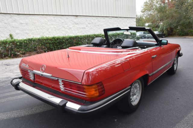 1985 Mercedes-Benz SL-Class Base Convertible 2-Door - photo 6