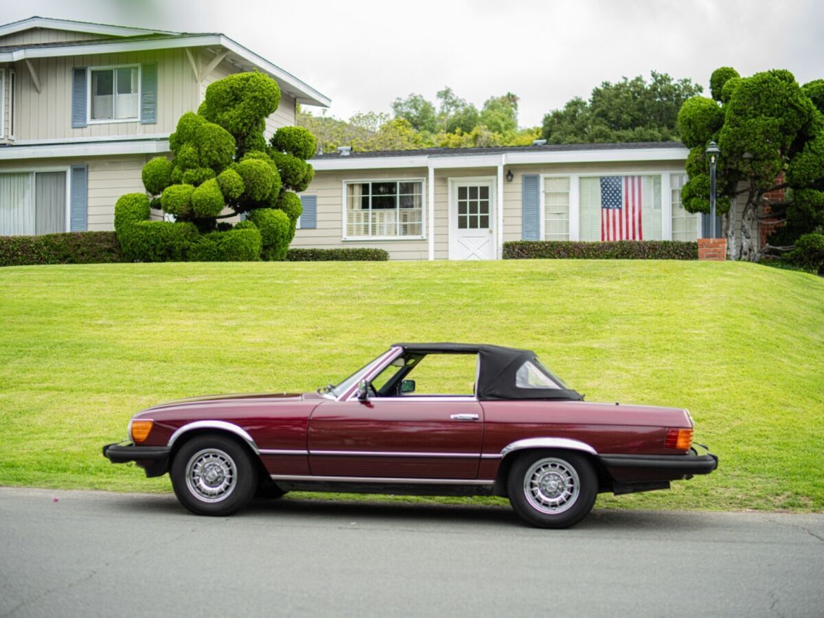 1985 Mercedes Benz 380sl Roadster and DUAL TIMING CHAINS.!!!! 1985 Mercedes-Benz 380sl