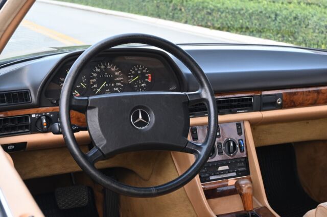 1985 Mercedes-Benz SL-Class - photo 9