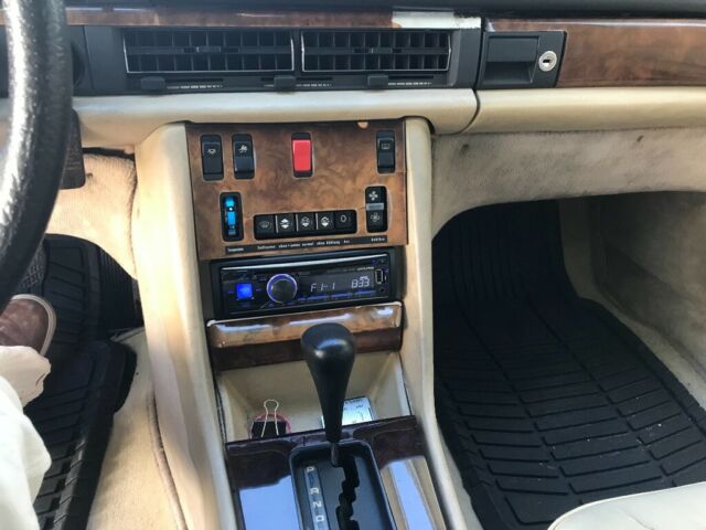 1985 Mercedes-Benz 500-Series - photo 11