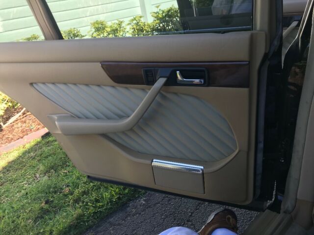 1985 Mercedes-Benz 500-Series - photo 9