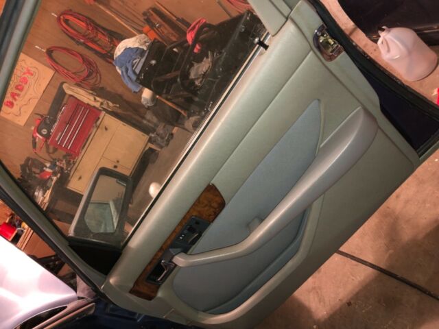 1985 Mercedes Benz 500 SEL - Project/Parts Car No Reserve 1985 Mercedes-Benz SL-Class SEL