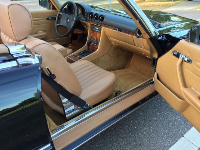 1980 Mercedes-Benz SL-Class 500SL in 040 Black* original factory paint - photo 11