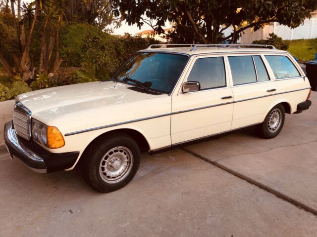 1985 MERCEDES BENZ DIESEL 300TD WAGON 1985 Mercedes-Benz 300-Series